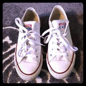 Womens 8/ Men's 6 white converse